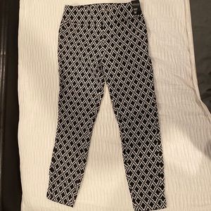 New York and co size medium high- waist ankle pants